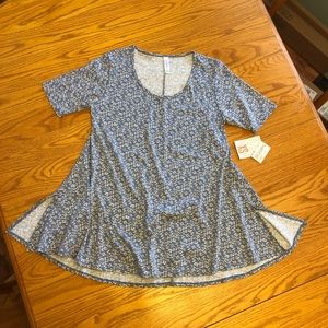 NWT LuLaRoe “Perfect T”- Size XS